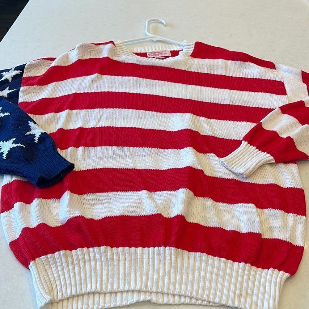 Fall River knitting mills men’s sweater size XL, excellent condition stars!